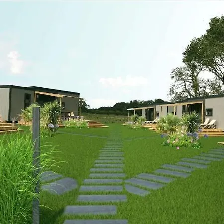 Village La Roseraie 캠프장 4*