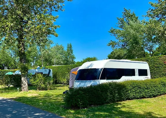 Campingplatz Village La Roseraie 4*