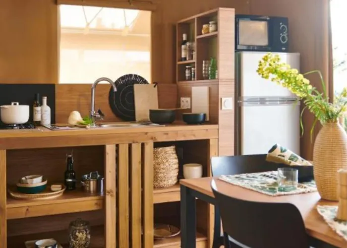 Village La Roseraie Camping 4*